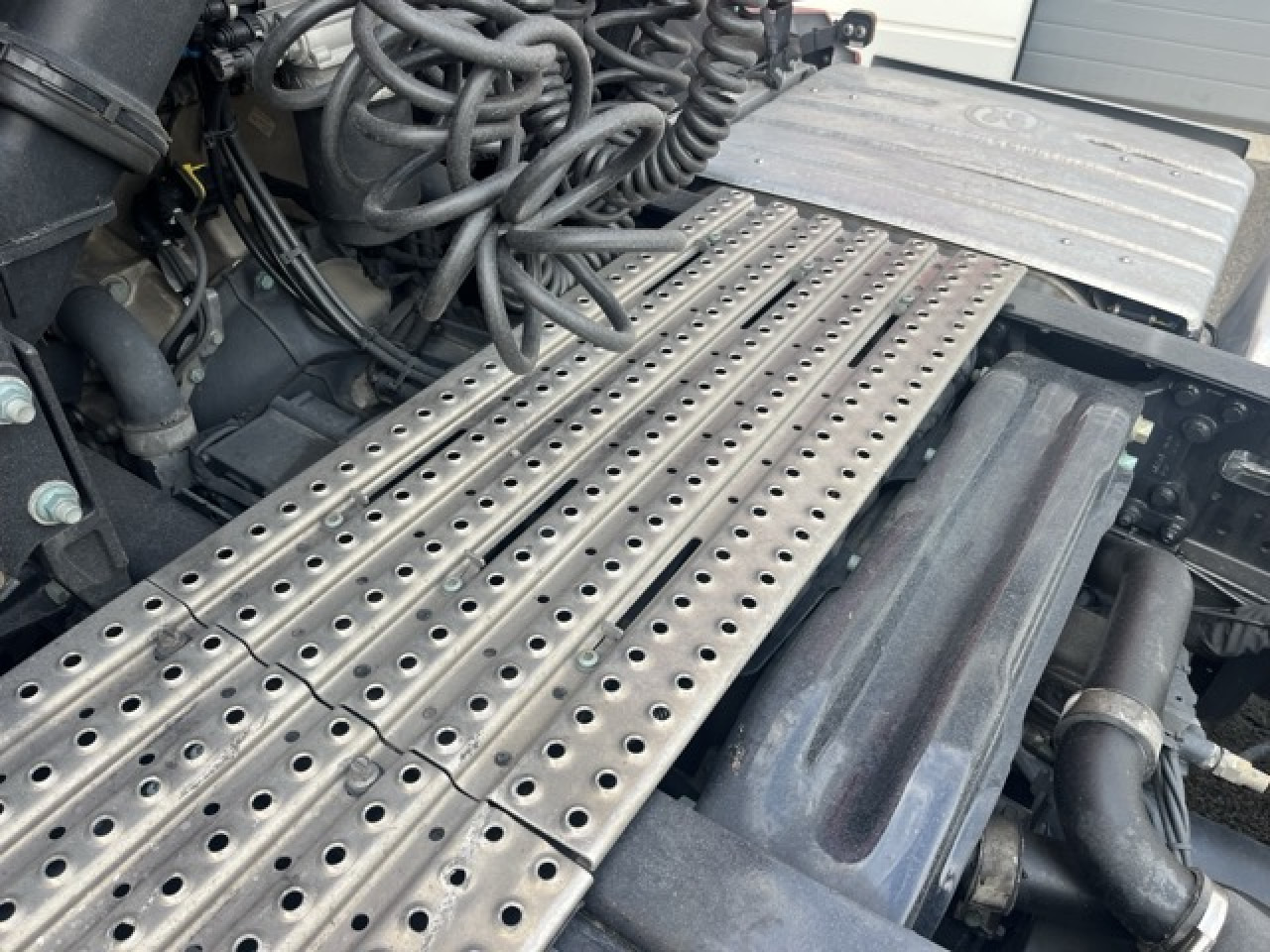 Cabeza tractora MAN TGX 18.510 4x2 LL SA - Vollgarantie MAN bis 01.27: foto 11 Cabeza tractora MAN TGX 18.510 4x2 LL SA - Vollgarantie MAN bis 01.27: foto 11