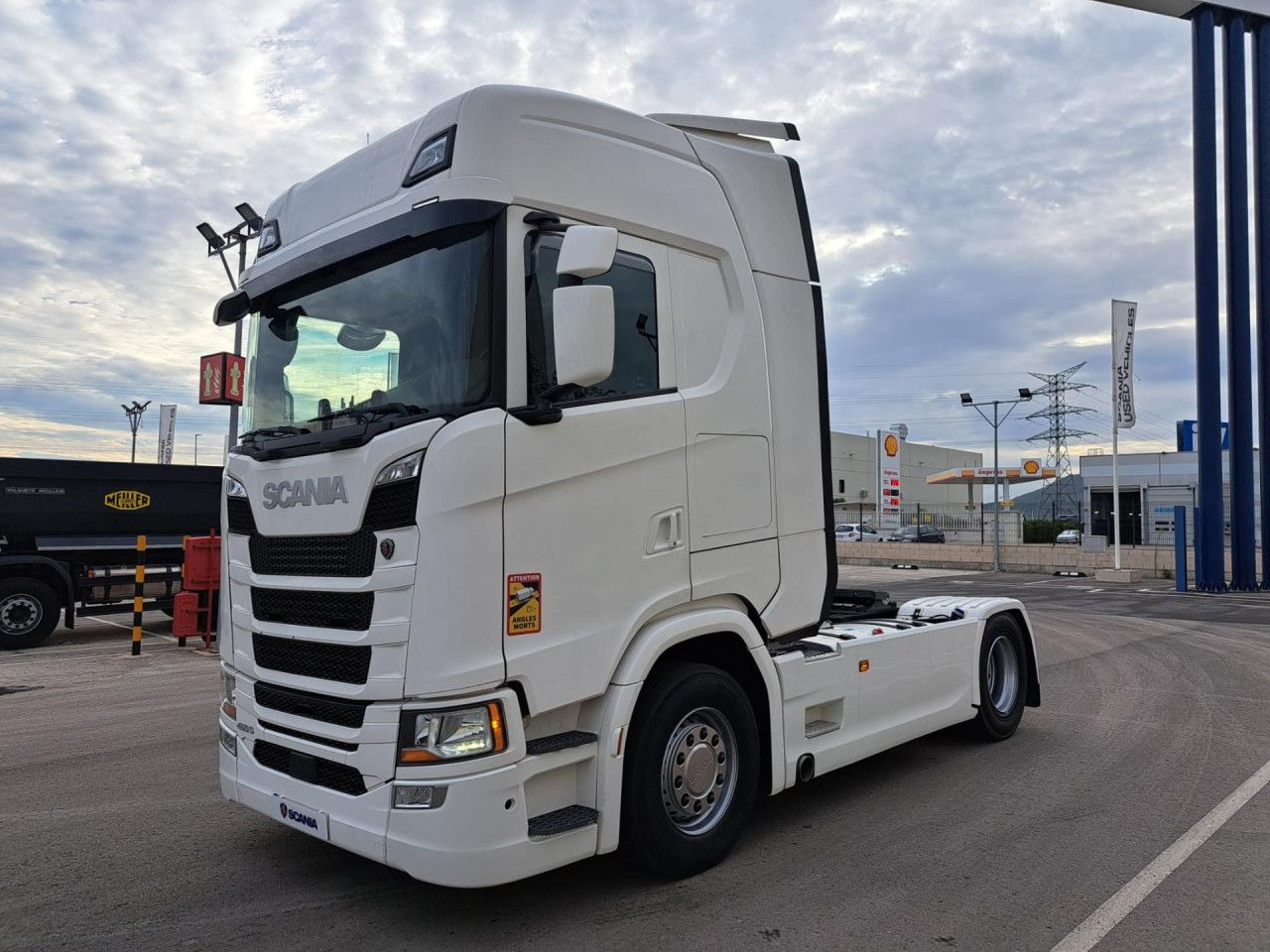 Scania - Cabeza tractora: foto 1 Scania - Cabeza tractora: foto 1