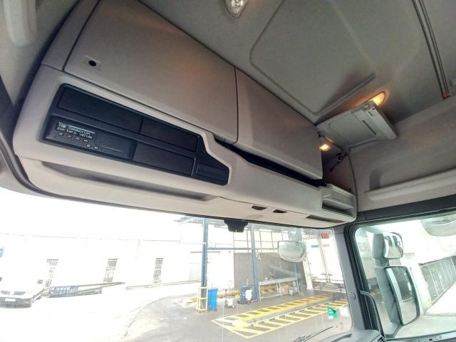 Cabeza tractora Scania R 450: foto 8