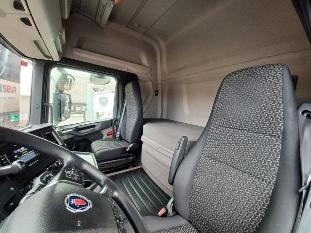 Cabeza tractora Scania R 450: foto 6