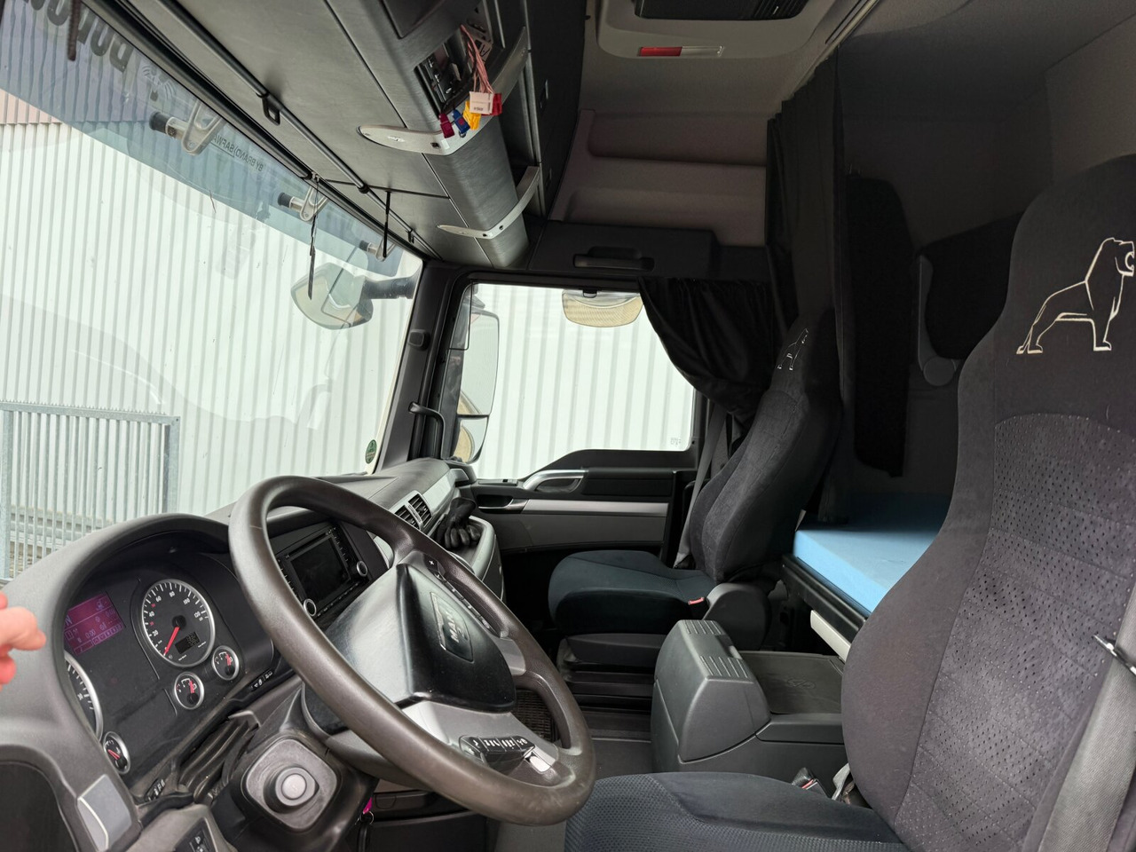 MAN TGX 26.480 6x4 BLS TGX 26.480 6x4 BLS, Retarder, XLX, Standklima, Hydraulik, zGG 90t - Cabeza tractora: foto 2 MAN TGX 26.480 6x4 BLS TGX 26.480 6x4 BLS, Retarder, XLX, Standklima, Hydraulik, zGG 90t - Cabeza tractora: foto 2