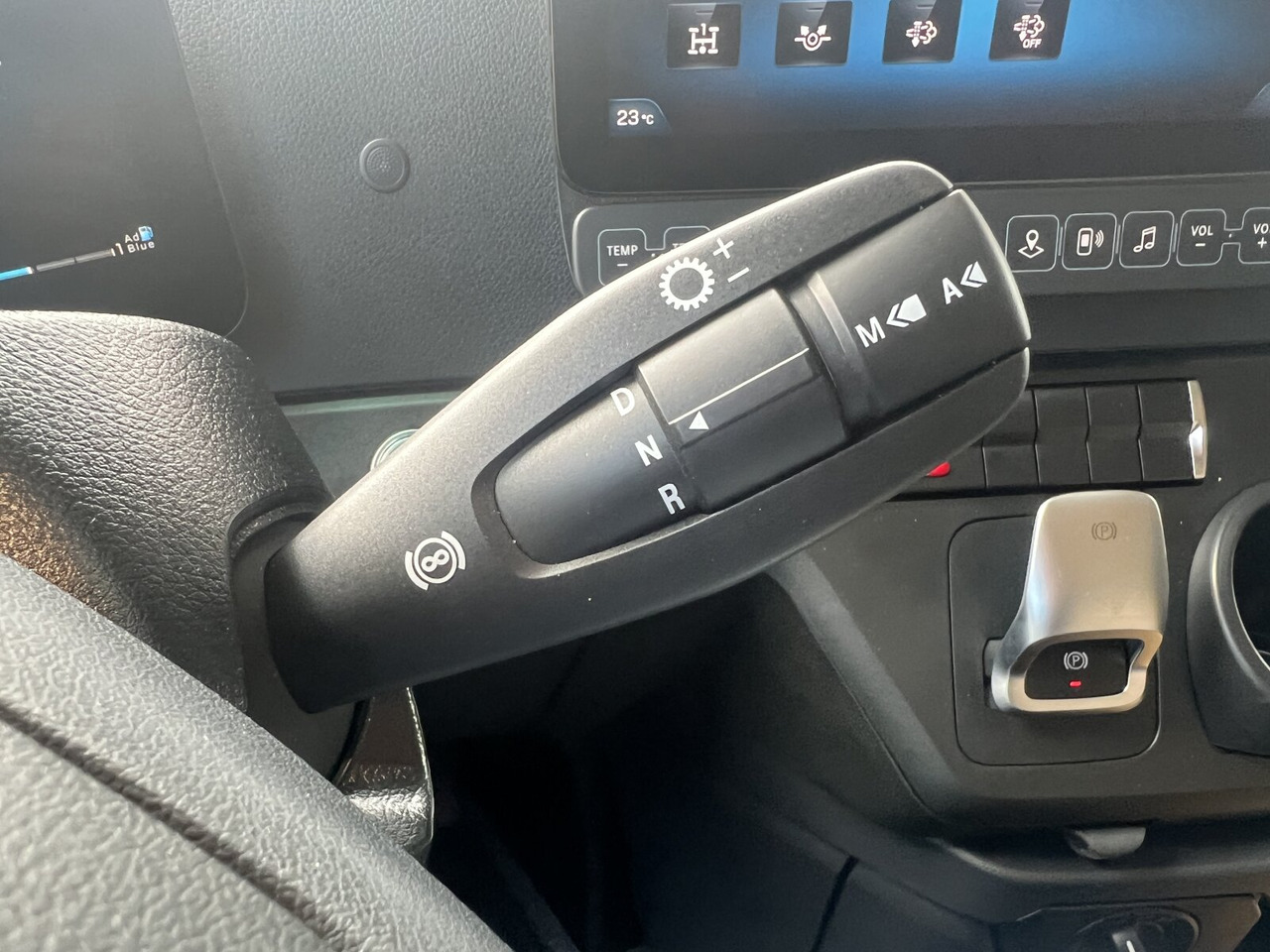 Mercedes-Benz Actros 3363 LS 6x4 Actros 3363 LS 6x4, Retarder, SoloStar, MultimediaCockpit, Navi, LED - Cabeza tractora: foto 4 Mercedes-Benz Actros 3363 LS 6x4 Actros 3363 LS 6x4, Retarder, SoloStar, MultimediaCockpit, Navi, LED - Cabeza tractora: foto 4