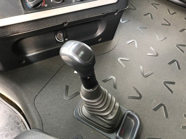 Stralis AS440S45 T/P 4x2 ONLY FOR SPAREPARTS!!! Stralis AS440S45 T/P 4x2 ActiveSpace - Cabeza tractora: foto 5 Stralis AS440S45 T/P 4x2 ONLY FOR SPAREPARTS!!! Stralis AS440S45 T/P 4x2 ActiveSpace - Cabeza tractora: foto 5