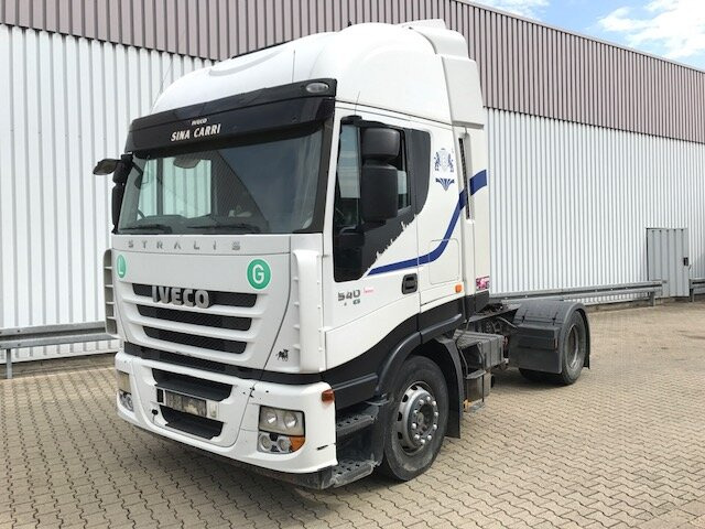 Stralis AS440S45 T/P 4x2 ONLY FOR SPAREPARTS!!! Stralis AS440S45 T/P 4x2 ActiveSpace - Cabeza tractora: foto 1 Stralis AS440S45 T/P 4x2 ONLY FOR SPAREPARTS!!! Stralis AS440S45 T/P 4x2 ActiveSpace - Cabeza tractora: foto 1