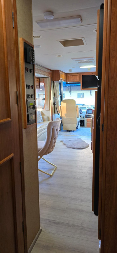 Holiday Rambler Neptune XL - Camión: foto 4 Holiday Rambler Neptune XL - Camión: foto 4