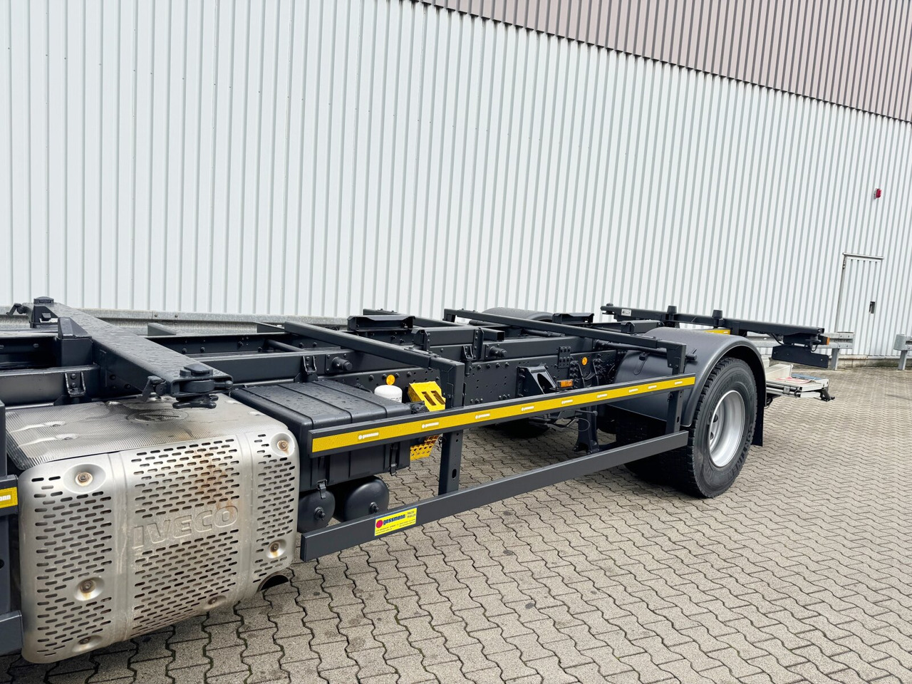 Iveco Stralis AT 190 S31FP-CM 4x2 Stralis AT 190 S31FP-CM 4x2, LBW BÄR, Ex- - Camión: foto 2 Iveco Stralis AT 190 S31FP-CM 4x2 Stralis AT 190 S31FP-CM 4x2, LBW BÄR, Ex- - Camión: foto 2