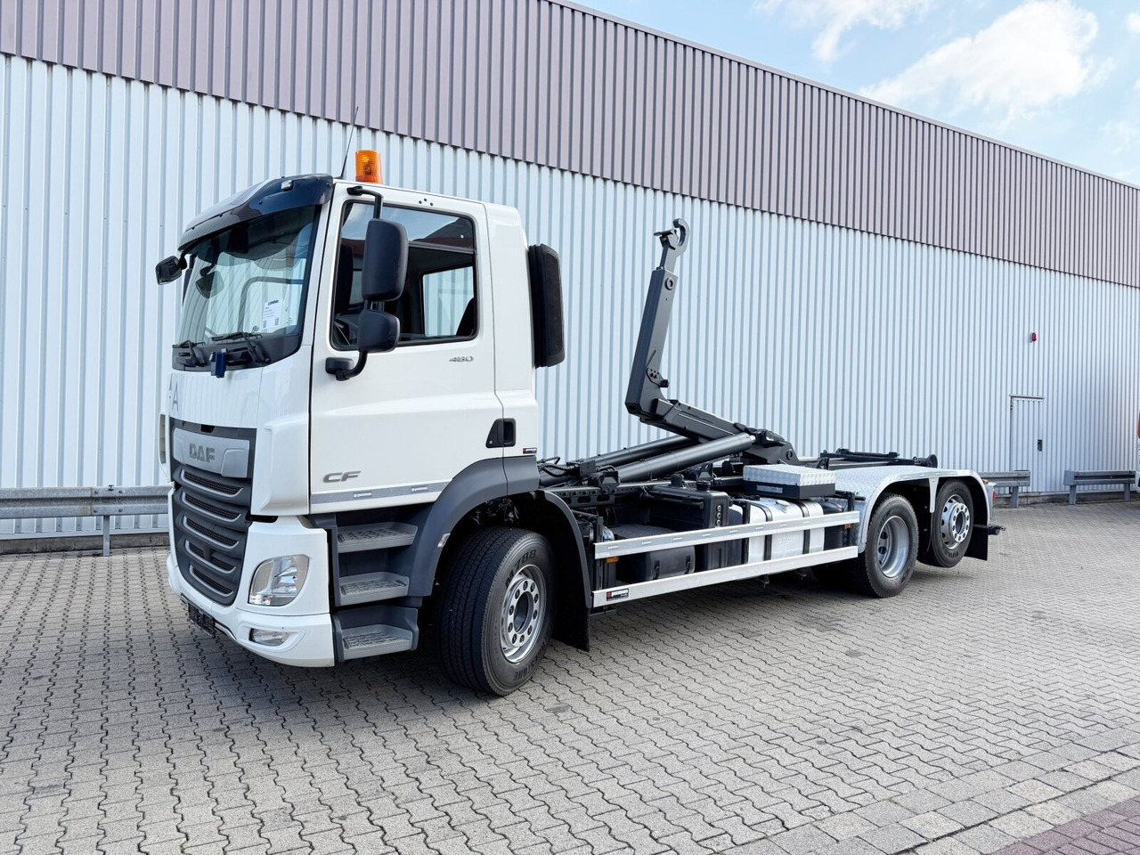 DAF CF 480 6x2 CF 480 6x2, Lenk-/Liftachse - Camión multibasculante: foto 1 DAF CF 480 6x2 CF 480 6x2, Lenk-/Liftachse - Camión multibasculante: foto 1