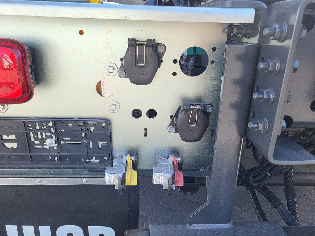 Euro Cargo 180E320 4x2 Euro Cargo 180E320 4x2, HIAB Abroller - Camión multibasculante: foto 5 Euro Cargo 180E320 4x2 Euro Cargo 180E320 4x2, HIAB Abroller - Camión multibasculante: foto 5