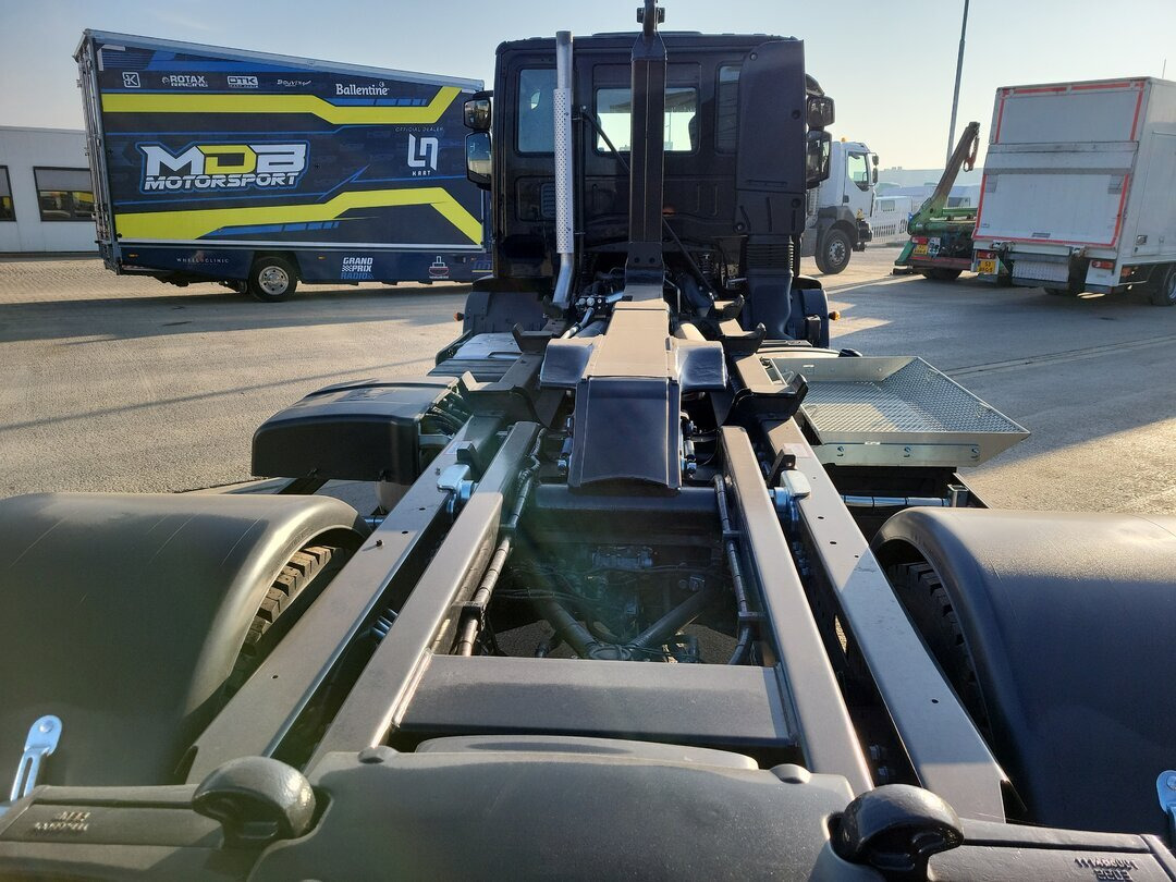 Euro Cargo 180E320 4x2 Euro Cargo 180E320 4x2, HIAB Abroller - Camión multibasculante: foto 3 Euro Cargo 180E320 4x2 Euro Cargo 180E320 4x2, HIAB Abroller - Camión multibasculante: foto 3