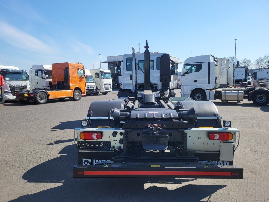 Euro Cargo 180E320 4x2 Euro Cargo 180E320 4x2, HIAB Abroller - Camión multibasculante: foto 2 Euro Cargo 180E320 4x2 Euro Cargo 180E320 4x2, HIAB Abroller - Camión multibasculante: foto 2