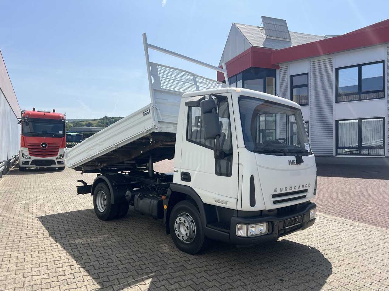 Camión volquete EuroCargo ML80E18K 4x2 EuroCargo ML80E18K 4x2: foto 8