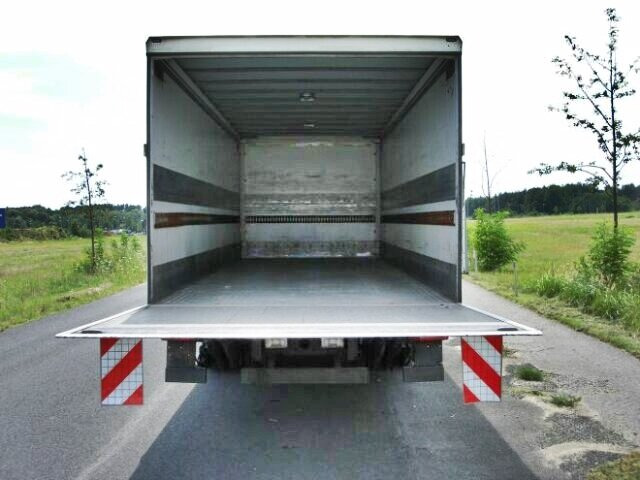FL 6-12 4x2 FL 6-12 4x2, 4x vorhanden! - Camión caja cerrada: foto 5 FL 6-12 4x2 FL 6-12 4x2, 4x vorhanden! - Camión caja cerrada: foto 5