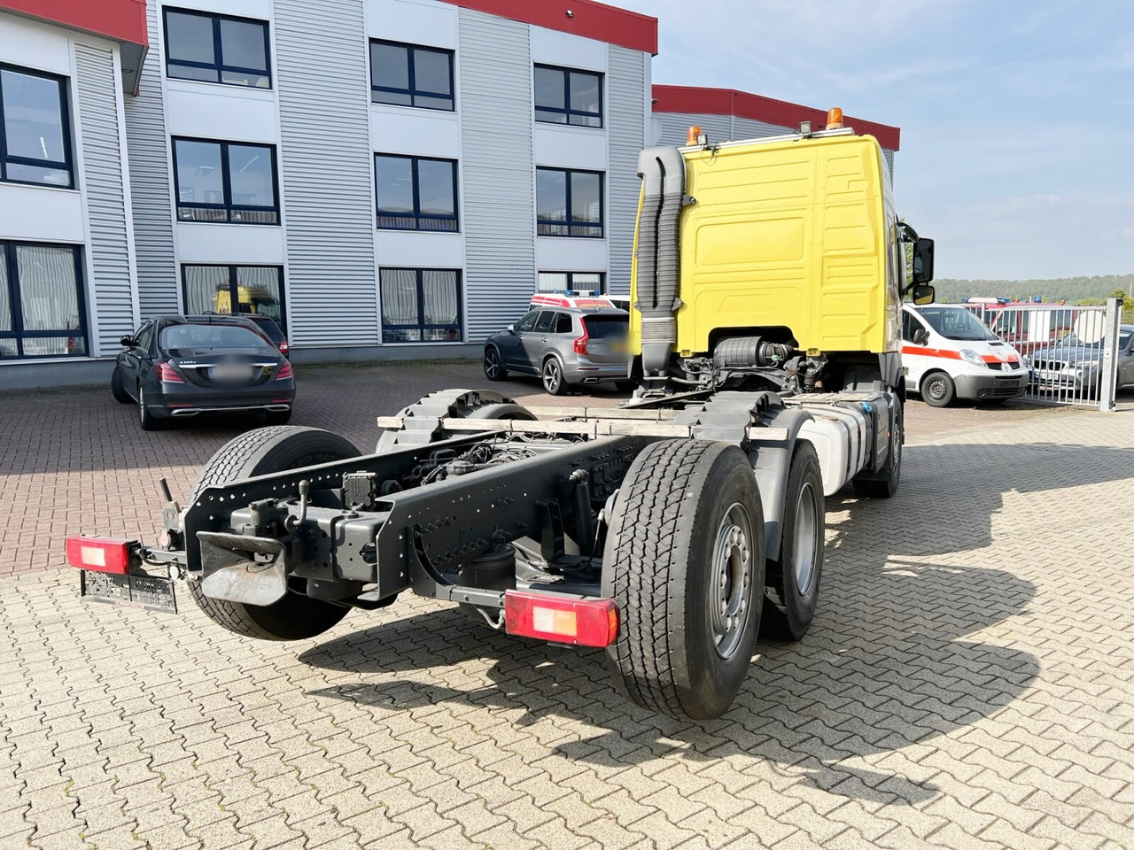 Camión chasis FM 450 6x2 FM 450 6x2, Motorabtrieb, Lenk-/Liftachse: foto 9