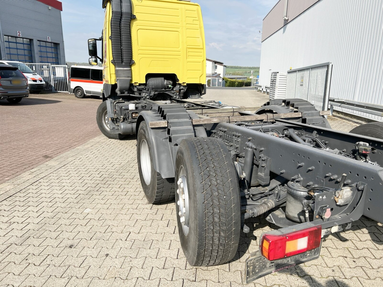 Camión chasis FM 450 6x2 FM 450 6x2, Motorabtrieb, Lenk-/Liftachse: foto 13