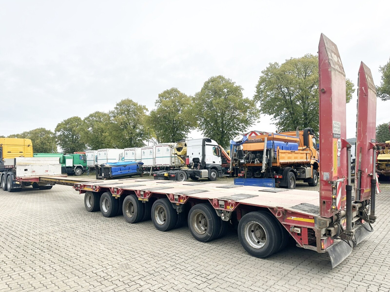 Goldhofer STZ L 6-67/80 A STZ-L 6-67/80 A, 6 Achsen, 86.000kg Ges.-Gew. - Semirremolque góndola rebajadas: foto 2 Goldhofer STZ L 6-67/80 A STZ-L 6-67/80 A, 6 Achsen, 86.000kg Ges.-Gew. - Semirremolque góndola rebajadas: foto 2