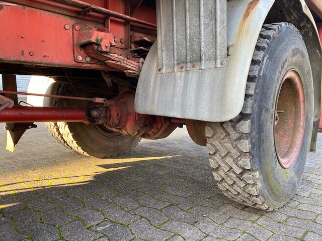 HENSCHEL F 161 AK 4x4 HENSCHEL F 161 AK 4x4 mit Kran Atlas AK 5007 - Camión grúa: foto 5 HENSCHEL F 161 AK 4x4 HENSCHEL F 161 AK 4x4 mit Kran Atlas AK 5007 - Camión grúa: foto 5