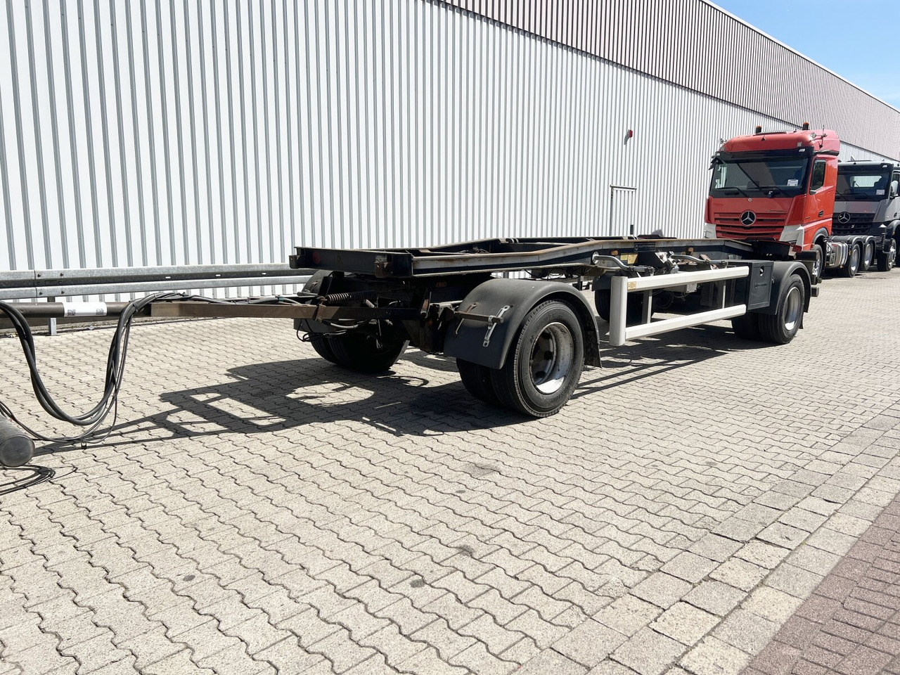 HSA 18.65 Schlittenabroller HUEFFERMANN HSA 18.65 Schlittenabroller - Remolque multilift/ Portacontenedores de cadenas: foto 1 HSA 18.65 Schlittenabroller HUEFFERMANN HSA 18.65 Schlittenabroller - Remolque multilift/ Portacontenedores de cadenas: foto 1