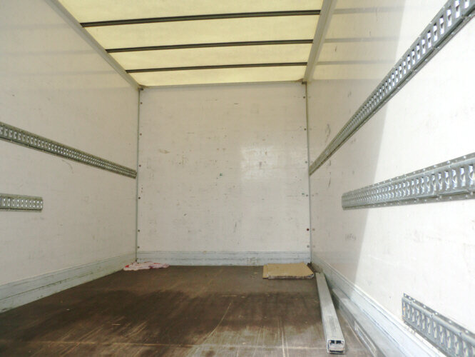 Iveco EuroCargo 75 E 17/4x2 EuroCargo 75 E 17/4x2, 6x VORHANDEN! - Camión caja cerrada: foto 5 Iveco EuroCargo 75 E 17/4x2 EuroCargo 75 E 17/4x2, 6x VORHANDEN! - Camión caja cerrada: foto 5