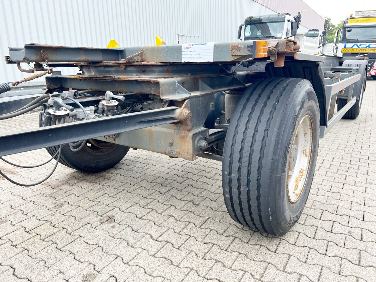 Remolque chasis Kögel AWE 18 AWE 18, Ex-Fahrschule: foto 11 Remolque chasis Kögel AWE 18 AWE 18, Ex-Fahrschule: foto 11