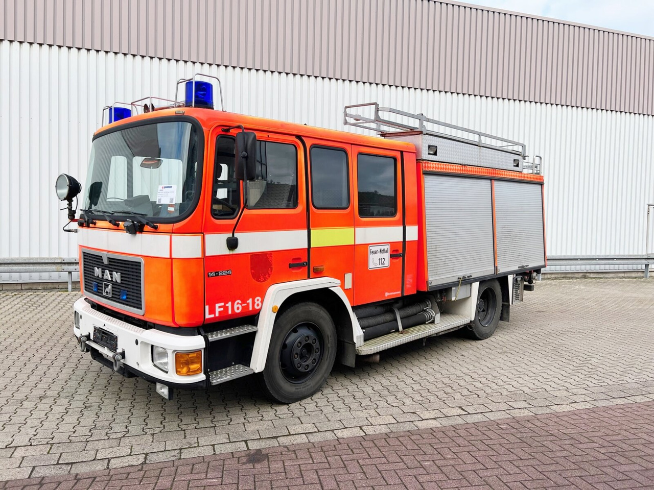 MAN 14.224 F 4x2 BB Doka, LF 16/18 14.224 F 4x2 BB Doka, LF 16/18 - Camión de bomberos: foto 1 MAN 14.224 F 4x2 BB Doka, LF 16/18 14.224 F 4x2 BB Doka, LF 16/18 - Camión de bomberos: foto 1