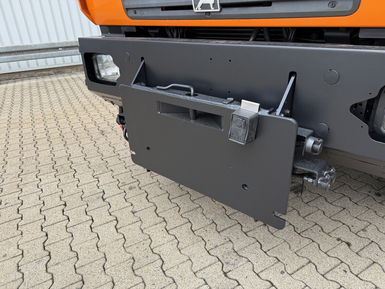 Camión volquete MAN 14.225 LAK 4x4 BB 14.225 LAK 4x4 BB, Winterdienstausstattung: foto 9