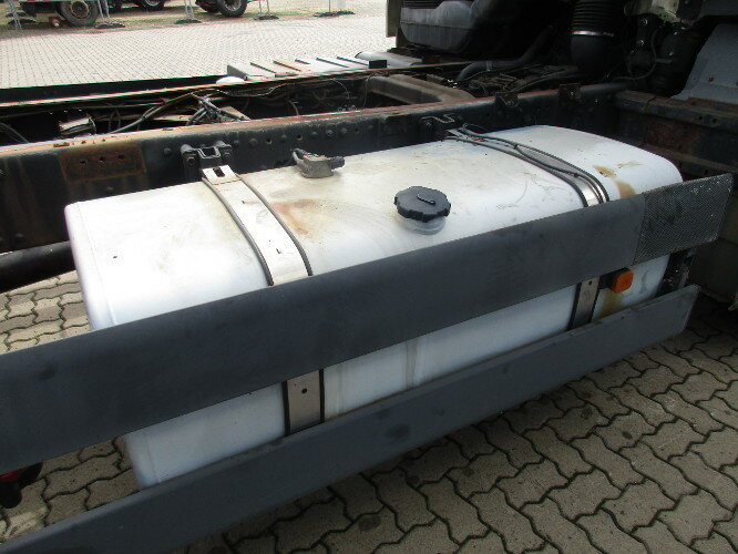 Camión chasis MAN TGA 18.360 4x2: foto 11