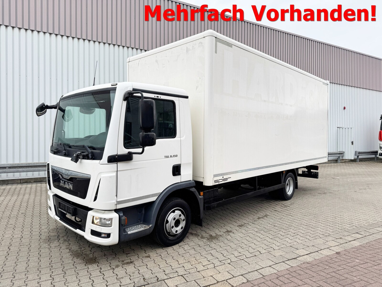 MAN TGL 8.150 4x2 BL TGL 8.150 4x2 BL, Möbelkoffer mit Rolltor - Camión caja cerrada: foto 1 MAN TGL 8.150 4x2 BL TGL 8.150 4x2 BL, Möbelkoffer mit Rolltor - Camión caja cerrada: foto 1