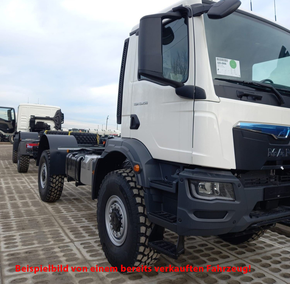 MAN TGM 13.250 4x4 BB CH TGM 13.250 4x4 BB CH, Only Export - Camión chasis: foto 2 MAN TGM 13.250 4x4 BB CH TGM 13.250 4x4 BB CH, Only Export - Camión chasis: foto 2