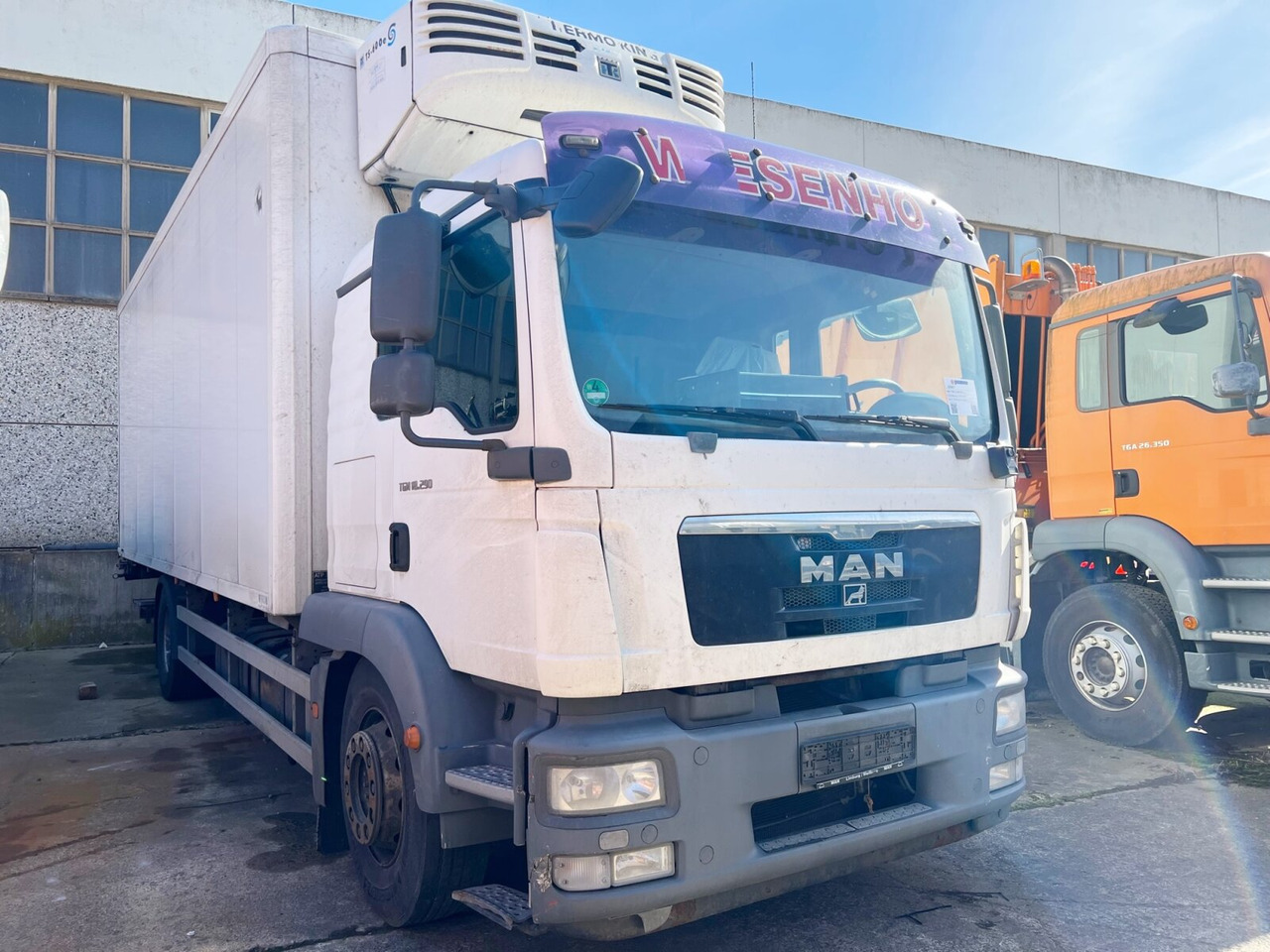 MAN TGM 18.290 4X2 LL TGM 18.290 4X2 LL, Tiefkühlkoffer, Thermoking, unterfaltbare MBB LBW - Camión frigorífico: foto 1 MAN TGM 18.290 4X2 LL TGM 18.290 4X2 LL, Tiefkühlkoffer, Thermoking, unterfaltbare MBB LBW - Camión frigorífico: foto 1