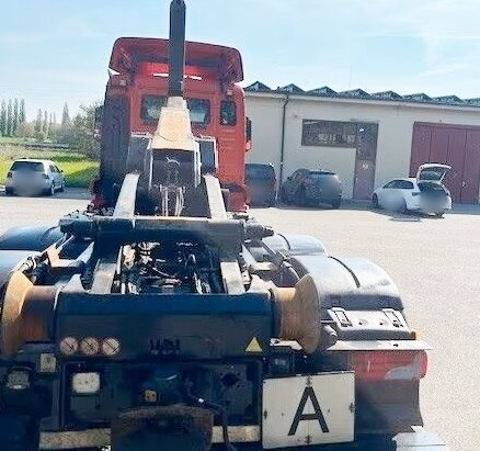 MAN TGS 26.480 6x2-4 BL TGS 26.480 6x2-4 BL, Intarder, Lenk-/Liftachse, Motorabtrieb - Camión multibasculante: foto 4 MAN TGS 26.480 6x2-4 BL TGS 26.480 6x2-4 BL, Intarder, Lenk-/Liftachse, Motorabtrieb - Camión multibasculante: foto 4