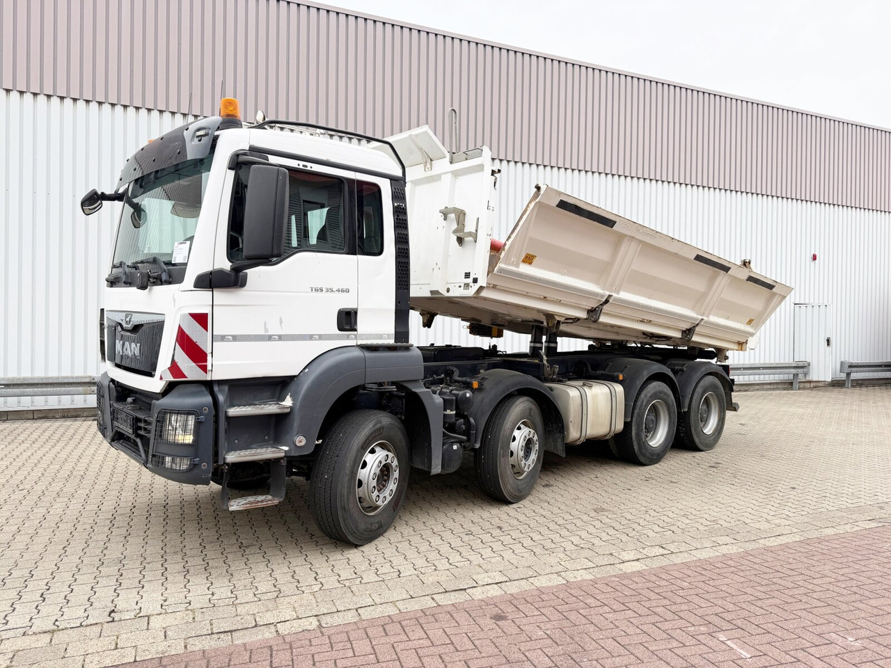 MAN TGS 35.460 8X4 BB TGS 35.460 8X4 BB, Meiller Bordmatik, Rollplane, 13m³ - Camión volquete: foto 1 MAN TGS 35.460 8X4 BB TGS 35.460 8X4 BB, Meiller Bordmatik, Rollplane, 13m³ - Camión volquete: foto 1
