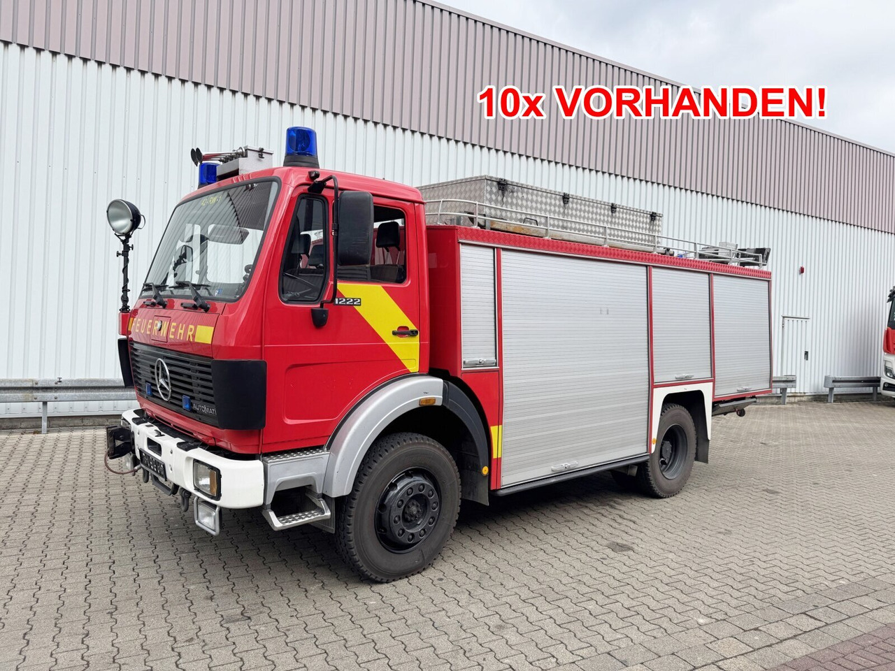Mercedes-Benz 1222 AF 4x4 Rüstwagen RW 2 1222 AF 4x4, Rüstwagen RW 2, Seilwinde - Ambulancia: foto 1 Mercedes-Benz 1222 AF 4x4 Rüstwagen RW 2 1222 AF 4x4, Rüstwagen RW 2, Seilwinde - Ambulancia: foto 1