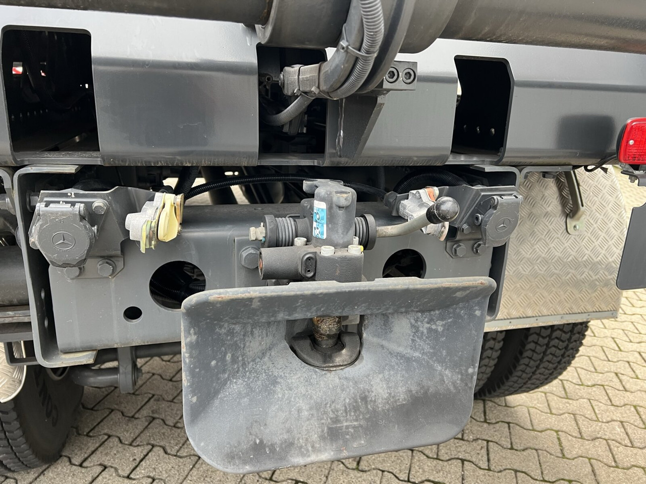 Camión portacontenedor de cadenas nuevo Mercedes-Benz Actros 2141 K 4x2 Actros 2141 K 4x2, Tele-Absetzer: foto 7