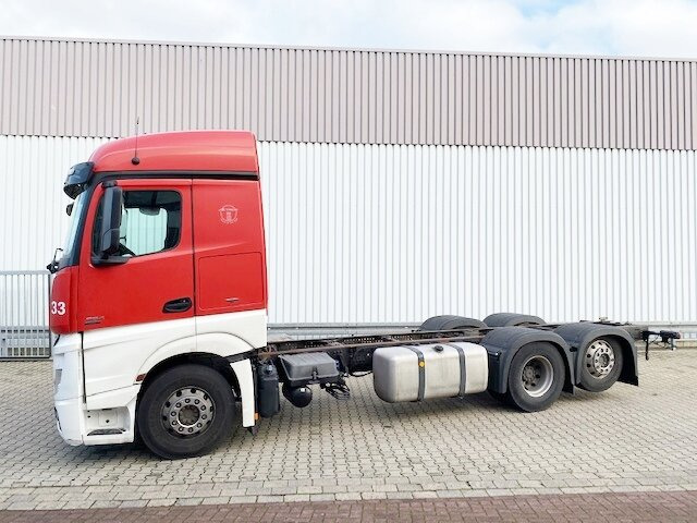 Camión chasis Mercedes-Benz Actros 2545 L 6x2 Actros 2545 L 6x2, StreamSpace, Liftachse, Bi-Xenon: foto 12
