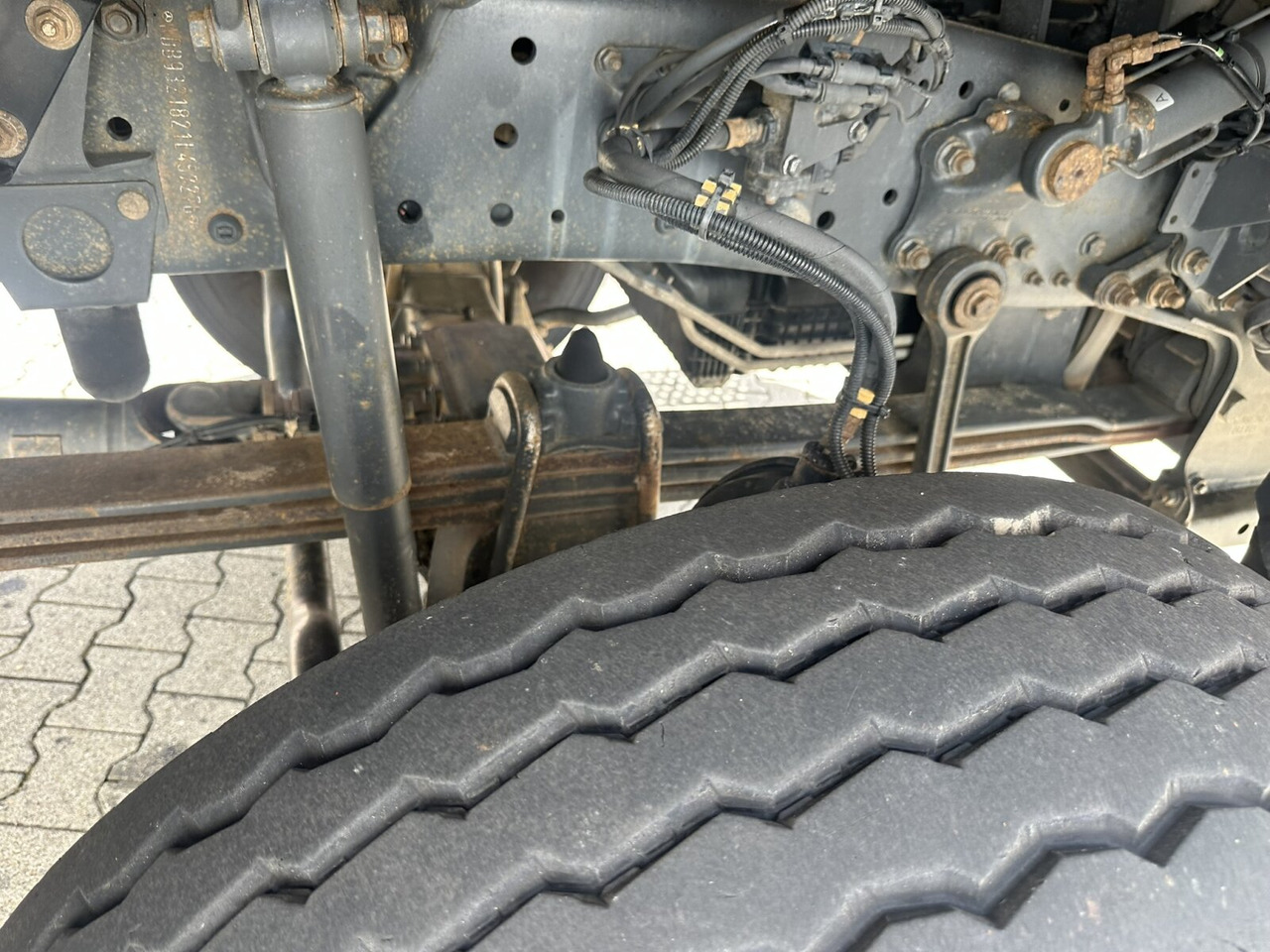 Mercedes-Benz Actros 3348 AK 6x6 Actros 3348 AK 6x6, Bordmatik links - Camión volquete: foto 3 Mercedes-Benz Actros 3348 AK 6x6 Actros 3348 AK 6x6, Bordmatik links - Camión volquete: foto 3