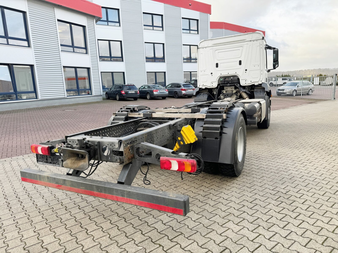 Camión chasis Mercedes-Benz Arocs 1840 L 4x2 Arocs 1840 L 4x2, MultimediaCockpit, Navi: foto 9