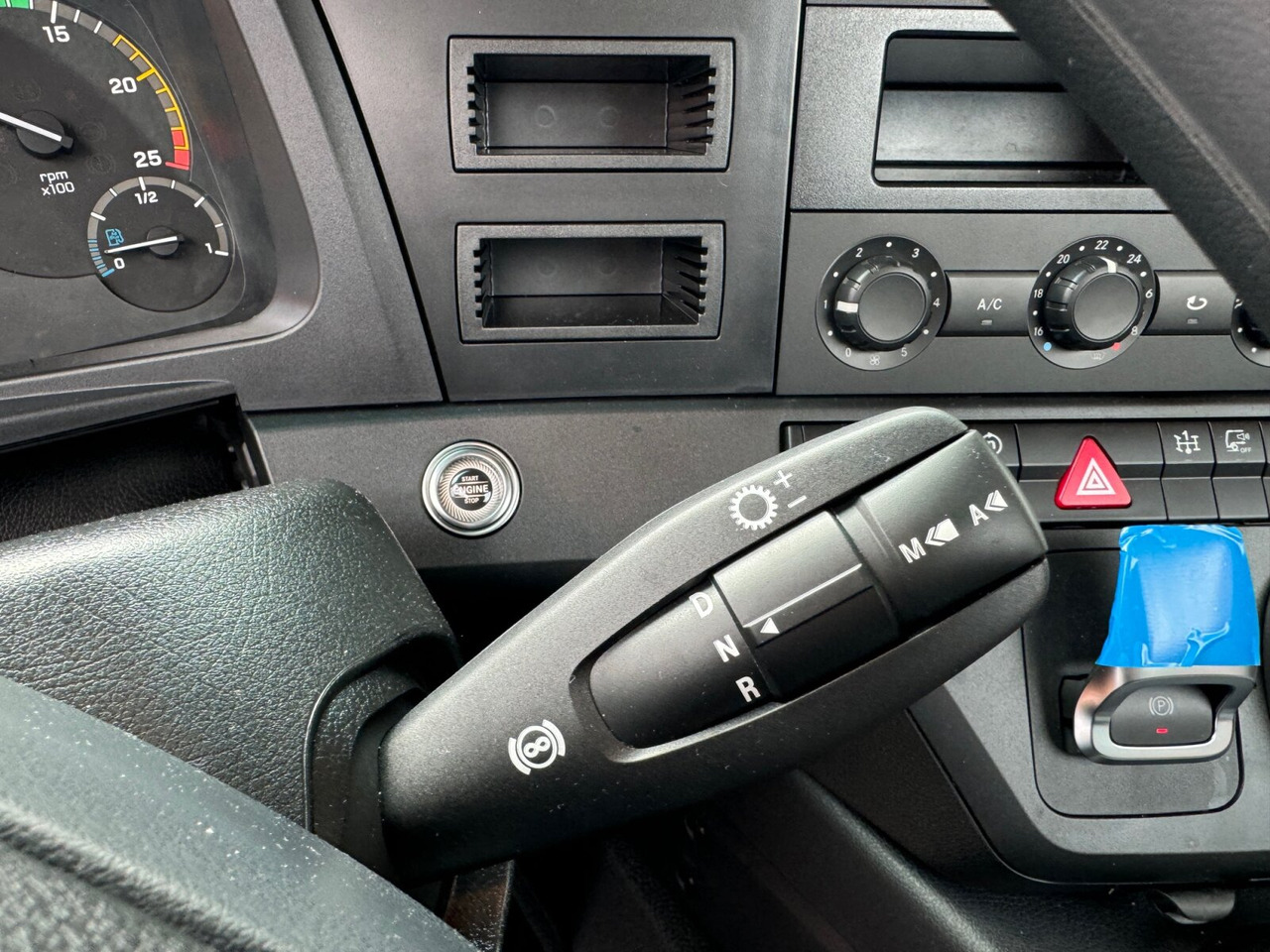 Leasing de Mercedes-Benz Arocs 2633 6x4, Automatik, 2x Nebenantrieb Arocs 2633 6x4, 2x Nebenantrieb Mercedes-Benz Arocs 2633 6x4, Automatik, 2x Nebenantrieb Arocs 2633 6x4, 2x Nebenantrieb: foto 5