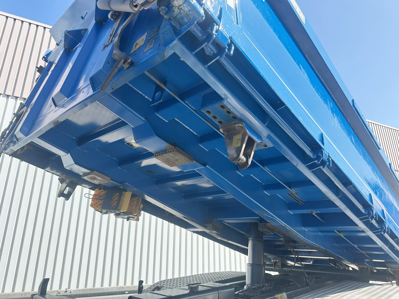 Camión volquete Mercedes-Benz Arocs 2645 K 6x4 Arocs 2645 K 6x4, Retarder: foto 13