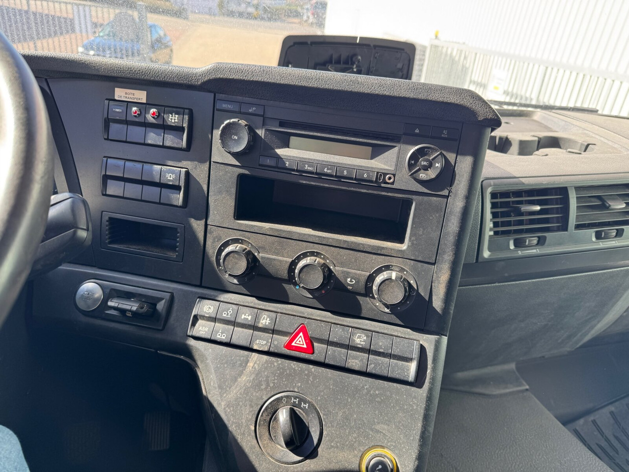 Mercedes-Benz Arocs 3242/48 LK 8x4/4 Arocs 3242/48 LK 8x4/4, Lenk-/Liftachse - Camión multibasculante: foto 5 Mercedes-Benz Arocs 3242/48 LK 8x4/4 Arocs 3242/48 LK 8x4/4, Lenk-/Liftachse - Camión multibasculante: foto 5