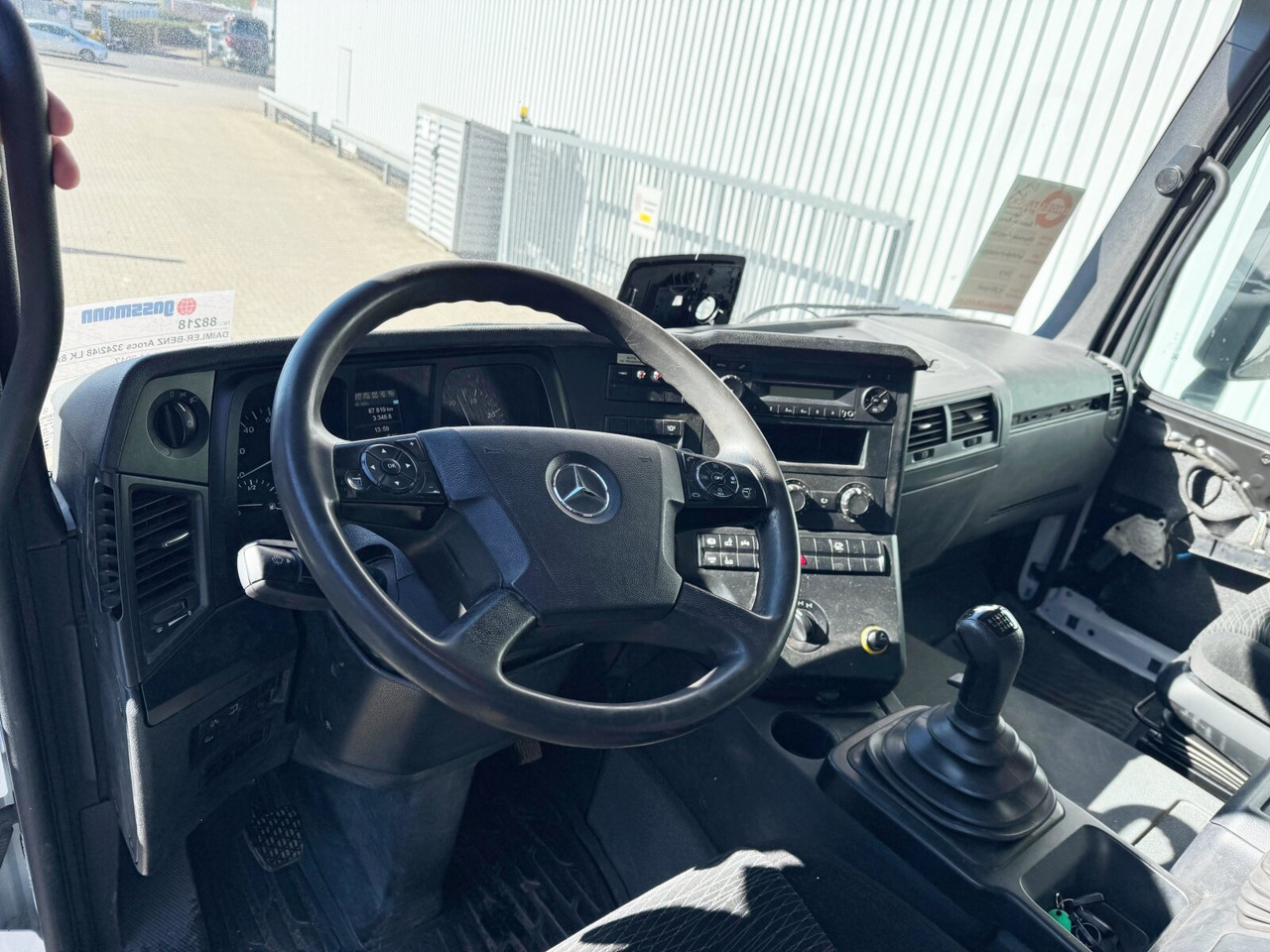 Mercedes-Benz Arocs 3242/48 LK 8x4/4 Arocs 3242/48 LK 8x4/4, Lenk-/Liftachse - Camión multibasculante: foto 3 Mercedes-Benz Arocs 3242/48 LK 8x4/4 Arocs 3242/48 LK 8x4/4, Lenk-/Liftachse - Camión multibasculante: foto 3