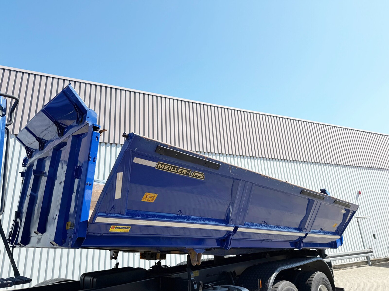 Camión volquete Mercedes-Benz Arocs 3243 K 8x4/4 Arocs 3243 K 8x4/4, Bordmatik: foto 15