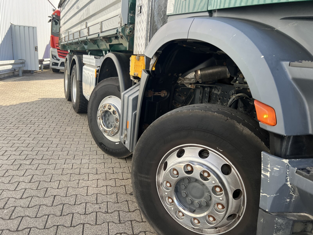 Mercedes-Benz Arocs 3243 K 8x4 Arocs 3243 K 8x4, Ressenig Thermo Alukipper 3-S - Camión volquete: foto 5 Mercedes-Benz Arocs 3243 K 8x4 Arocs 3243 K 8x4, Ressenig Thermo Alukipper 3-S - Camión volquete: foto 5