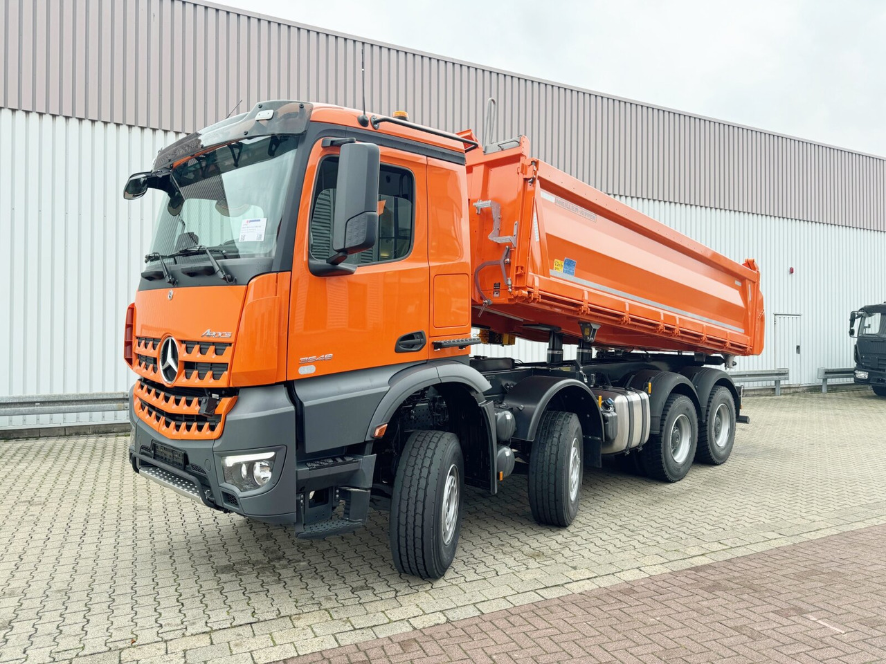 Mercedes-Benz Arocs 3248 K 8x4 Arocs 3248 K 8x4, Navi, Multimedia Cockpit - Camión volquete: foto 1 Mercedes-Benz Arocs 3248 K 8x4 Arocs 3248 K 8x4, Navi, Multimedia Cockpit - Camión volquete: foto 1