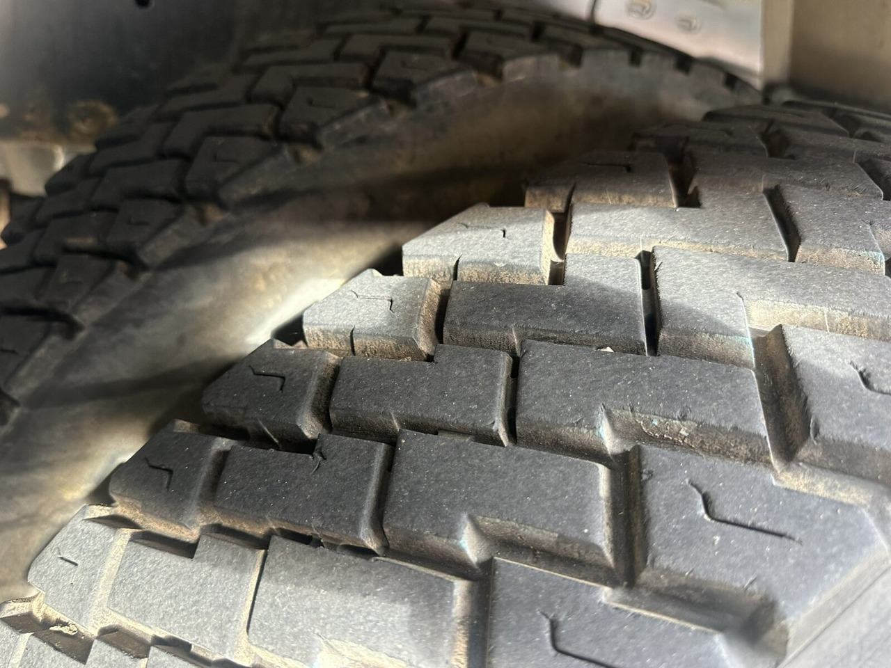 Mercedes-Benz Atego 1223 K 4x2 Atego 1223 K 4x2, AHK-Öl - Camión volquete: foto 2 Mercedes-Benz Atego 1223 K 4x2 Atego 1223 K 4x2, AHK-Öl - Camión volquete: foto 2