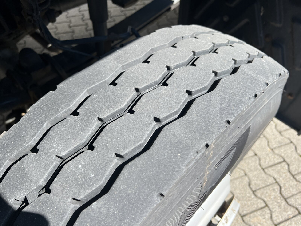 Mercedes-Benz Atego 1323 AK 4x4 Atego 1323 AK 4x4 - Camión volquete: foto 5 Mercedes-Benz Atego 1323 AK 4x4 Atego 1323 AK 4x4 - Camión volquete: foto 5