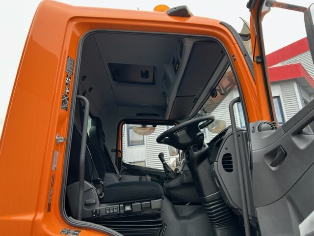 Mercedes-Benz Atego 1630 AK 4x4 Atego 1630 AK 4x4, 2x Nebenantrieb, Rechtslenker - Camión chasis: foto 3 Mercedes-Benz Atego 1630 AK 4x4 Atego 1630 AK 4x4, 2x Nebenantrieb, Rechtslenker - Camión chasis: foto 3