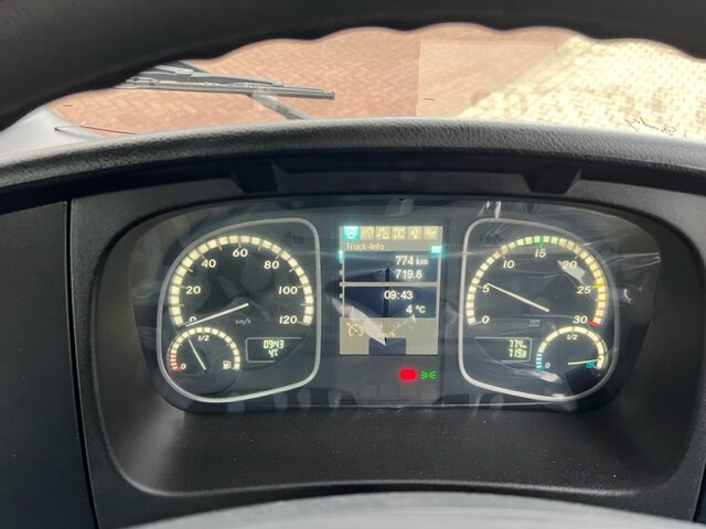 Mercedes-Benz Atego 1630 AK 4x4 Atego 1630 AK 4x4, 2x Nebenantrieb, Rechtslenker - Camión chasis: foto 5 Mercedes-Benz Atego 1630 AK 4x4 Atego 1630 AK 4x4, 2x Nebenantrieb, Rechtslenker - Camión chasis: foto 5