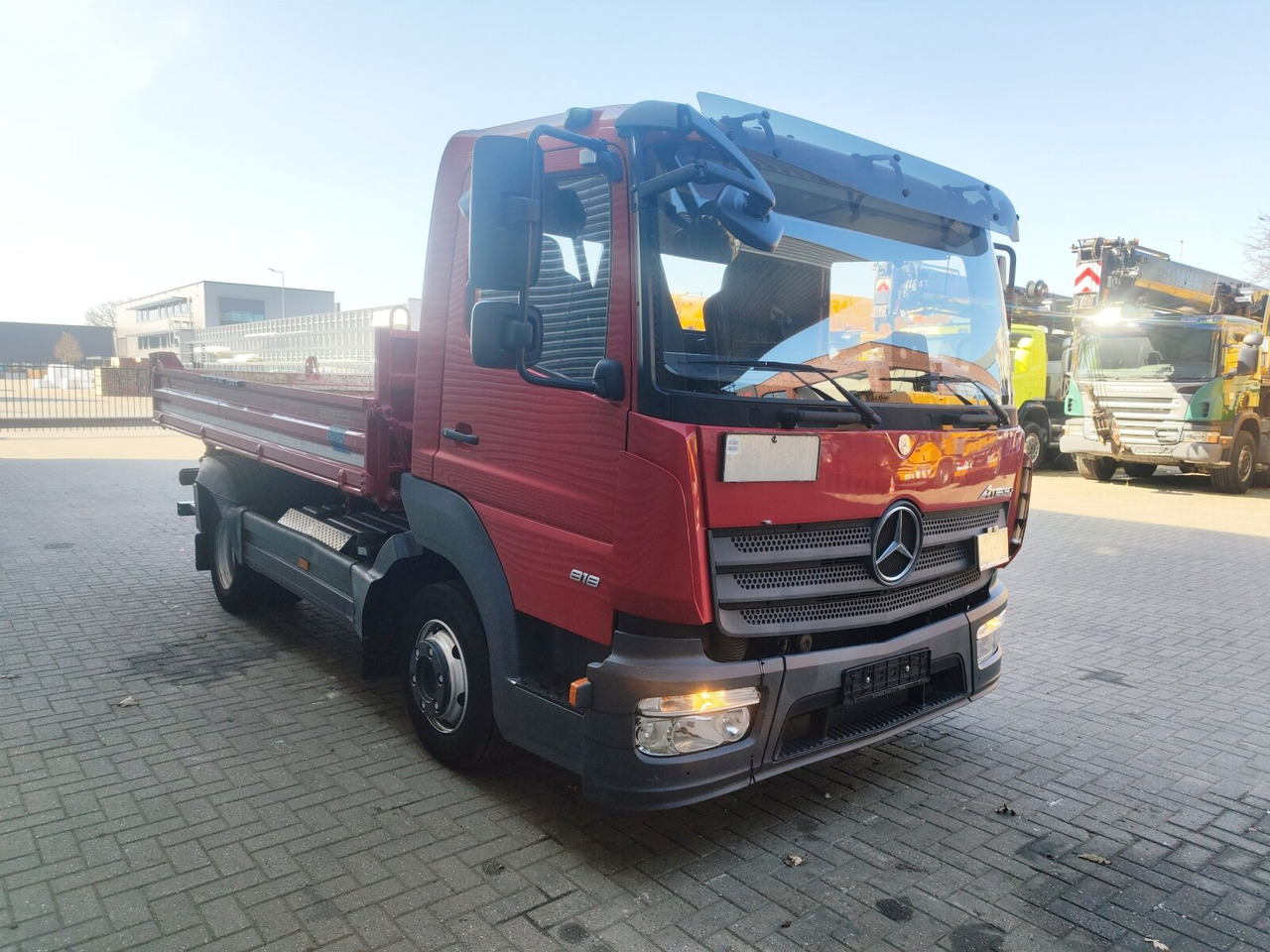 Mercedes-Benz Atego 818 K 4x2 Atego 818 K 4x2, Meiller-Kipper, 2 x AHK - Camión volquete: foto 5 Mercedes-Benz Atego 818 K 4x2 Atego 818 K 4x2, Meiller-Kipper, 2 x AHK - Camión volquete: foto 5