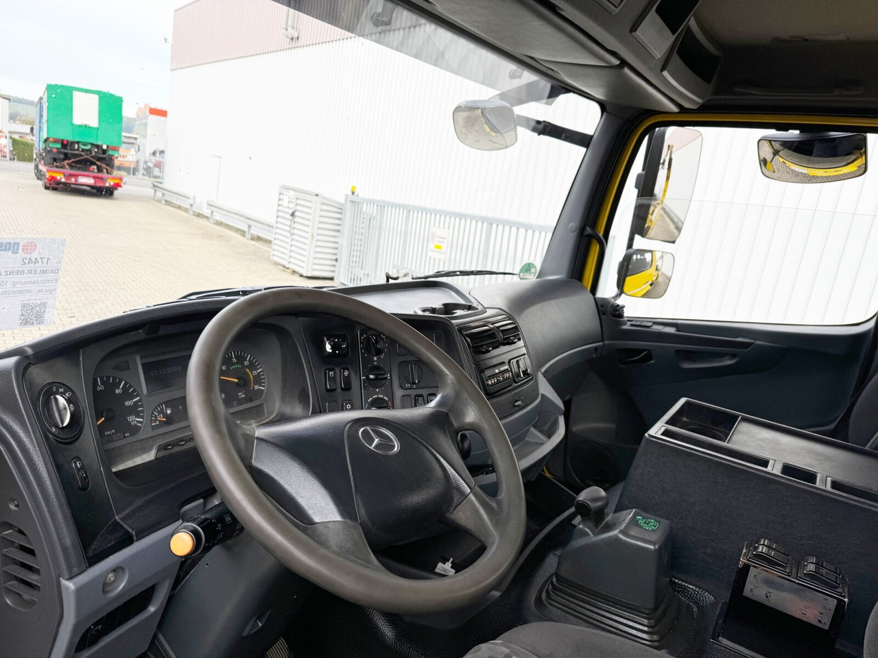 Mercedes-Benz Axor 1833 K 4x2 Axor 1833 K 4x2, Gergen TAK 20 Tele-Absetzer - Camión portacontenedor de cadenas: foto 4 Mercedes-Benz Axor 1833 K 4x2 Axor 1833 K 4x2, Gergen TAK 20 Tele-Absetzer - Camión portacontenedor de cadenas: foto 4
