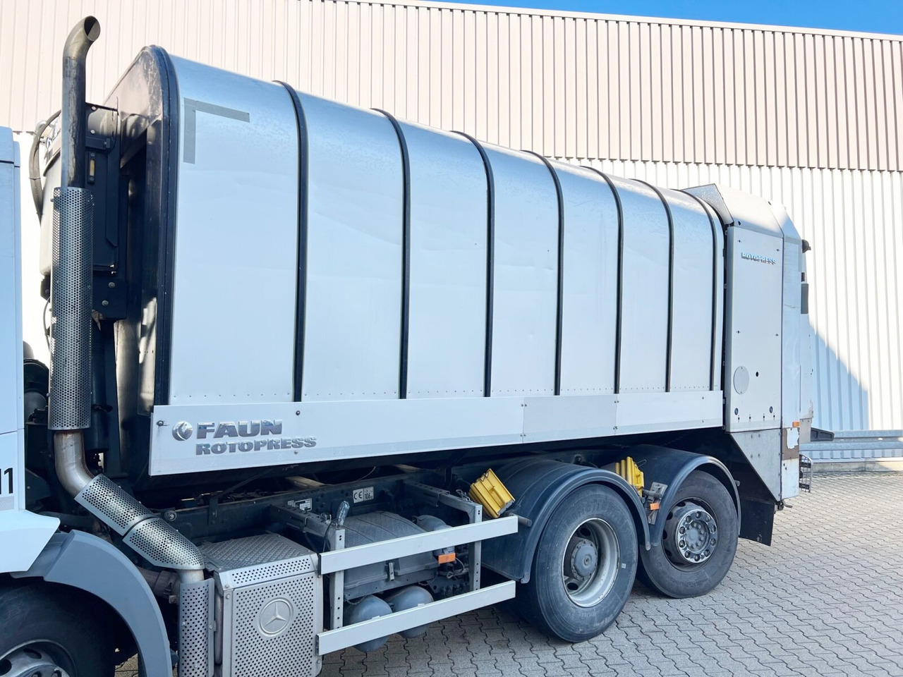 Mercedes-Benz Econic 2629 LL 6x2/4 NLA Econic 2629 LL 6x2/4 NLA, EEV, Lenkachse, FAUN Rotopress 520 L, Zöller-Schüttung - Camión de basura: foto 2 Mercedes-Benz Econic 2629 LL 6x2/4 NLA Econic 2629 LL 6x2/4 NLA, EEV, Lenkachse, FAUN Rotopress 520 L, Zöller-Schüttung - Camión de basura: foto 2